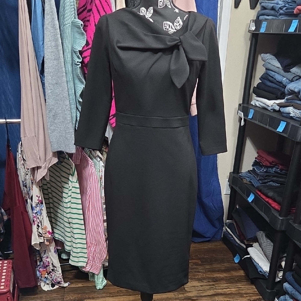 Calvin Klein Elegant Black Long Sleeve Dress